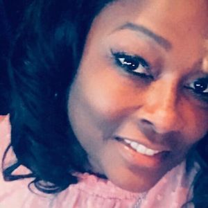 Meet your Posher, Yolanda